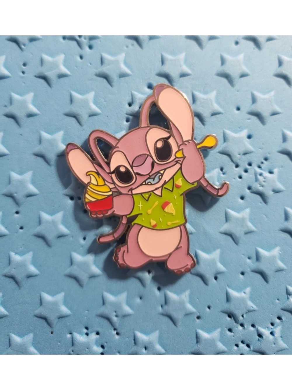 Angel with Dole Whip - Stitch Attacks Snacks - Mystery Pouch